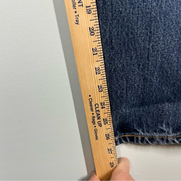 Levi’s 550 Relaxed Fit W32 L29 Distressed Dark Wash Mens Jeans 102624 - Picture 4 of 8